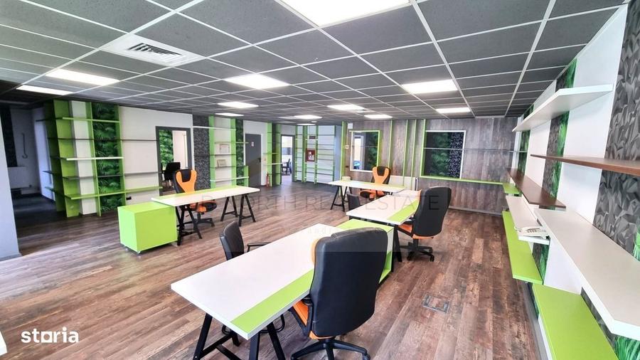 Spațiu comercial, de 210 mp, în Odăi