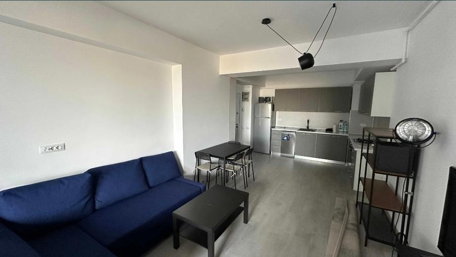Apartament cu 2 camere decomandat în Politehnica