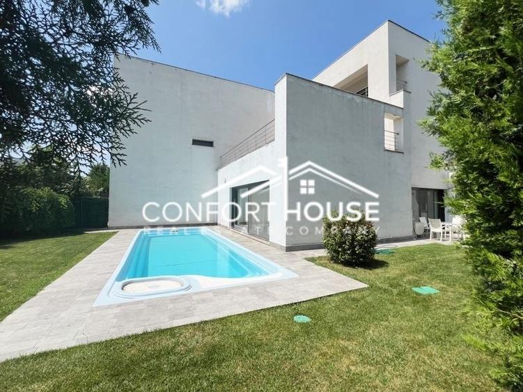 Duplex cu 5 camere cu Piscina în Iancu Nicolae