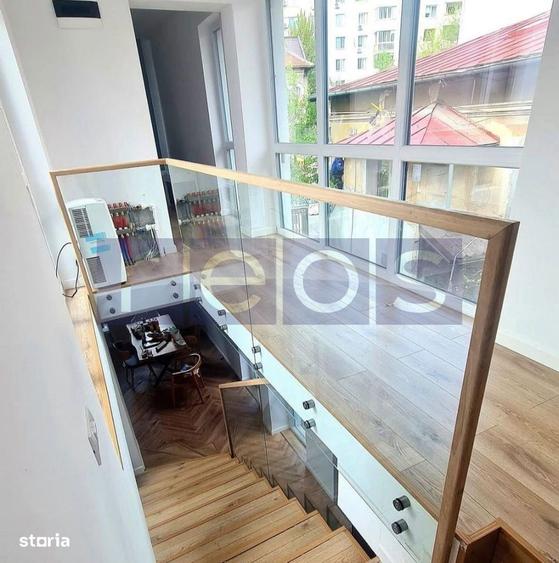 Casă cu 5 camere cu Teren 173 Mp în Polonă
