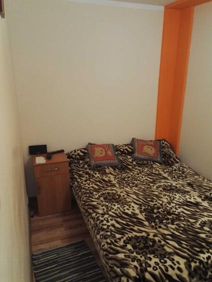 Apartament cu 2 camere semidecomandat în P-ța Doina