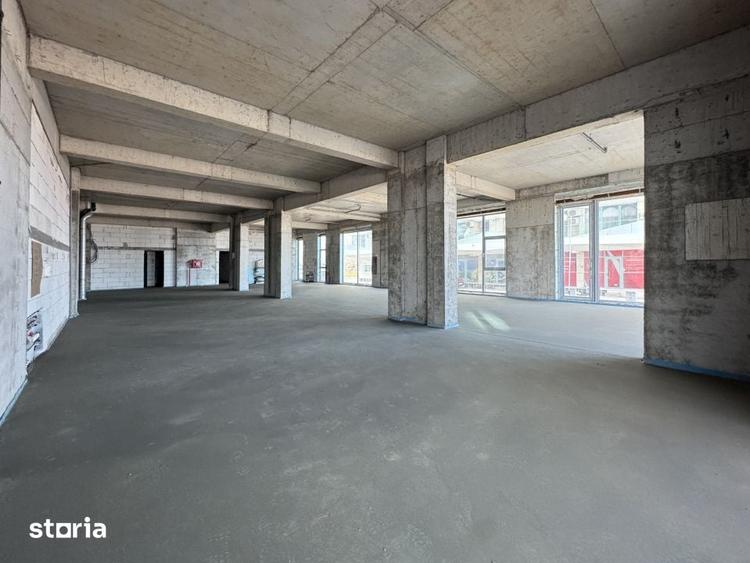 Spațiu comercial, de 395 mp, în Nord