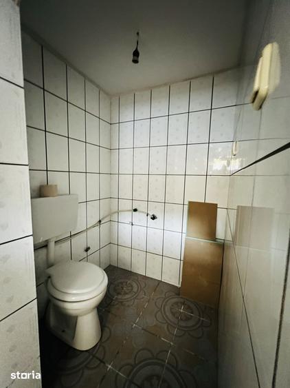 Casă cu 4 camere cu Teren 235 Mp în Plopi