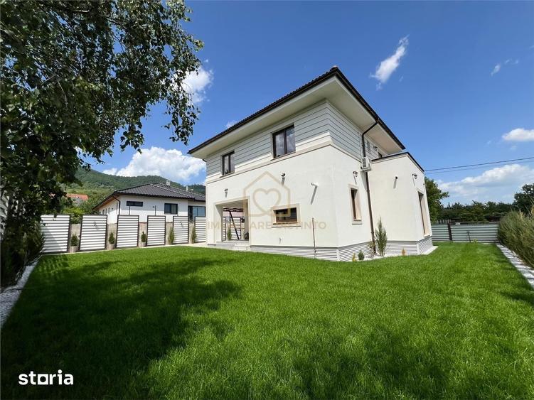 Casă cu 4 camere cu Teren 425 Mp în Valea Borcutului