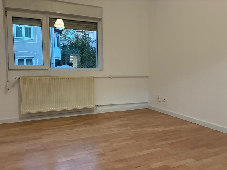 Casă individuală cu 5 camere cu Teren 125 Mp în Turda