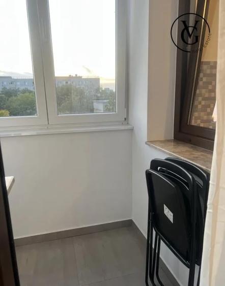 Garsonieră decomandată în Costin Georgian