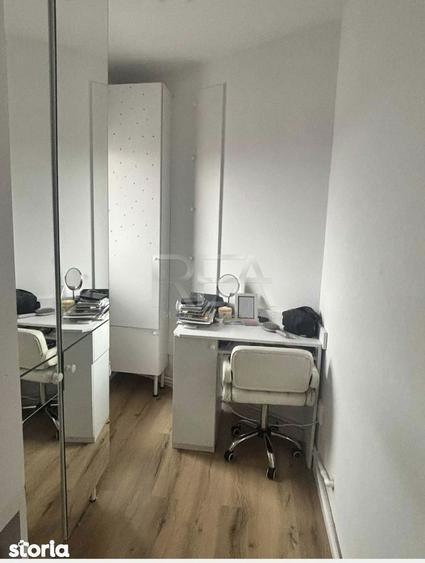 Apartament cu 3 camere semidecomandat, mobilat în Bucureștii Noi