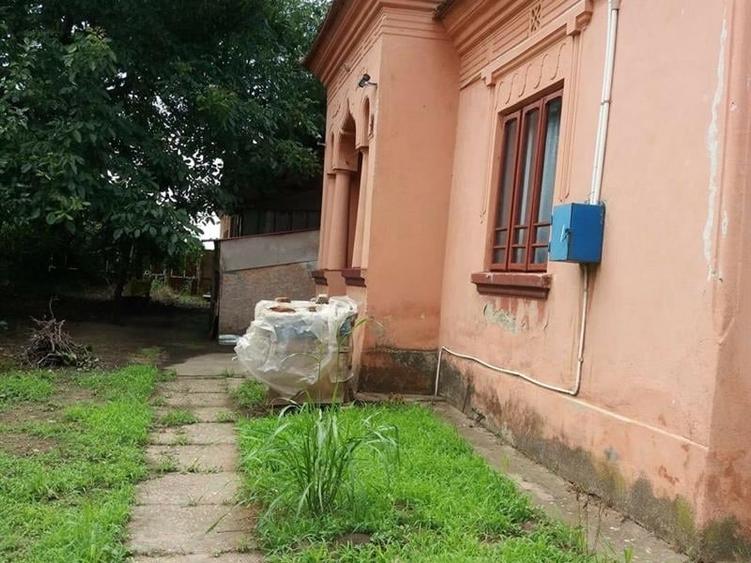Casă individuală cu 4 camere cu Teren 1145 Mp în Poiana Mare