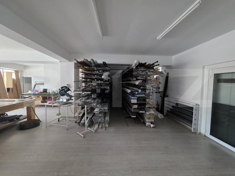 Spațiu comercial, de 255 mp, în Micro 19
