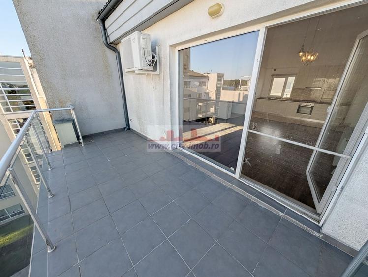 Apartament cu 2 camere semidecomandat în Băneasa