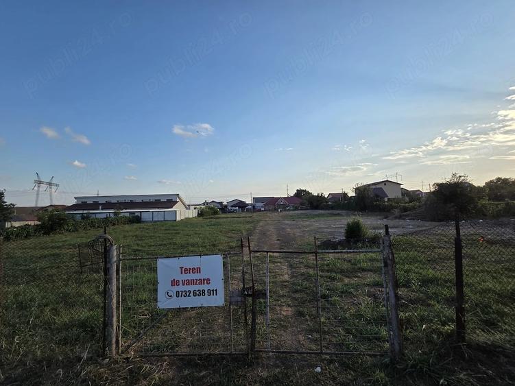 Teren de 487 mp, în Poiana
