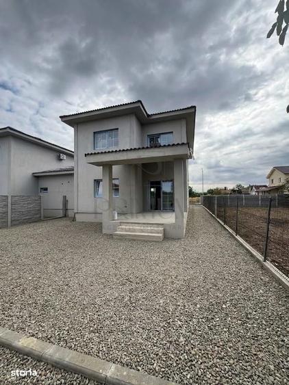 Casa spatioasa 4 Dormitoare Despartita prin Garaj (140 mp uti - 4