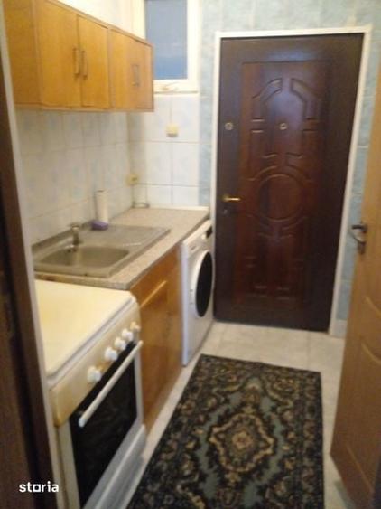 Inchiriez garsoniera str dorobantilor 39-41 - 2