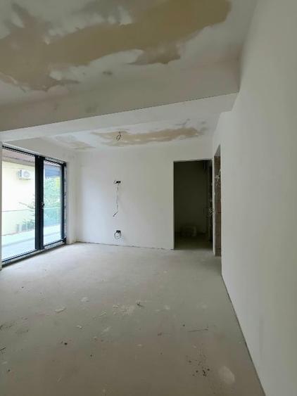 Casă individuală cu 5 camere cu Canalizare în Corbeanca