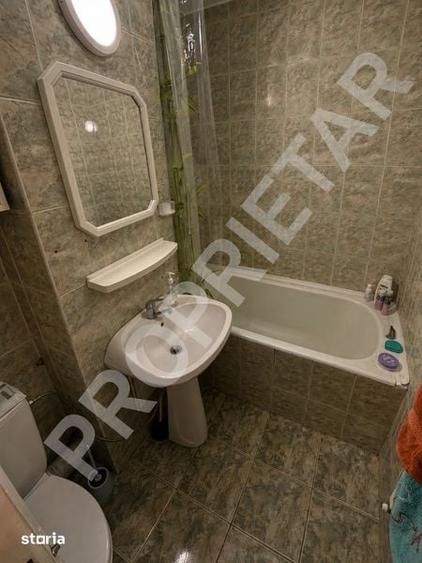 Apartament cu 3 camere semidecomandat în Mărăști