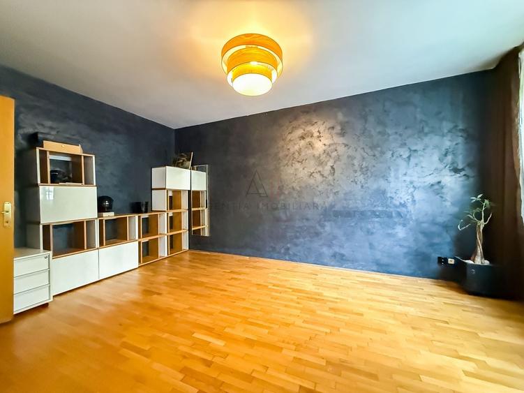 Apartament cu 2 camere decomandat în Arcul de Triumf