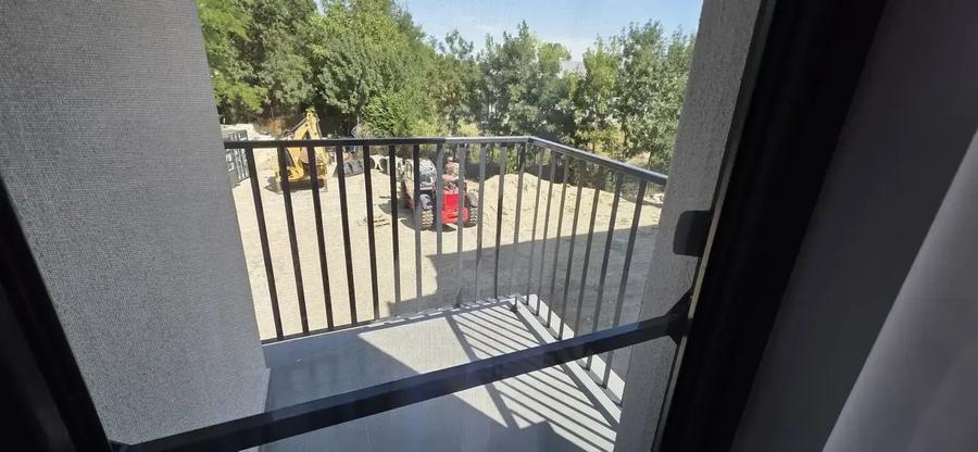 Apartament cu 2 camere semidecomandat, mobilat în Central