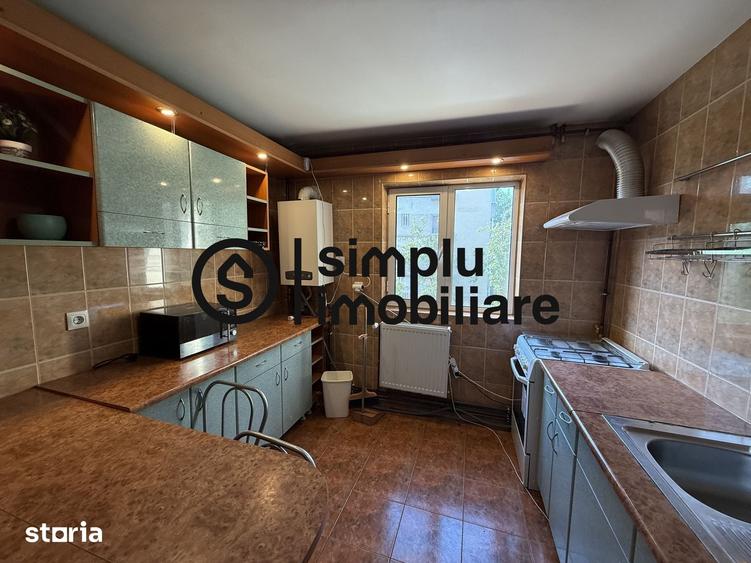 Apartament cu 3 camere semidecomandat în Brazda lui Novac