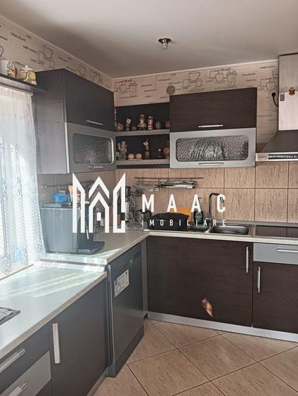 Casă individuală cu 8 camere cu Canalizare în Sud-Est