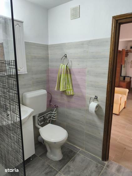 Apartament cu 3 camere decomandat în Decebal