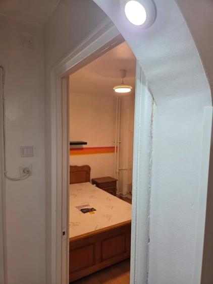 Apartament cu 2 camere semidecomandat în Pantelimon
