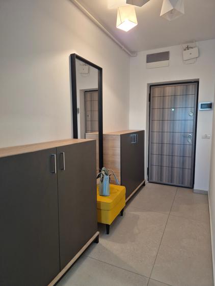 Apartament cu 3 camere decomandat în Aradului