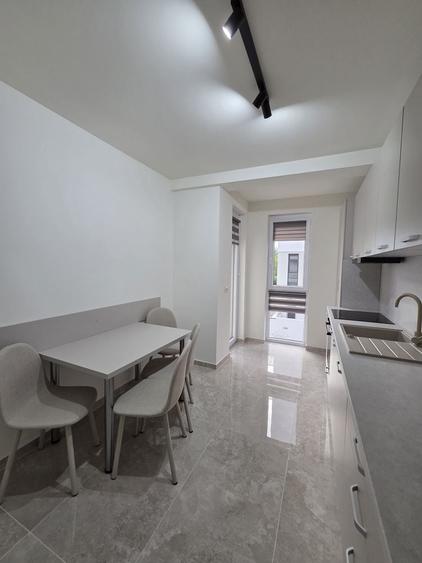 Apartament cu 2 camere decomandat în Aradului