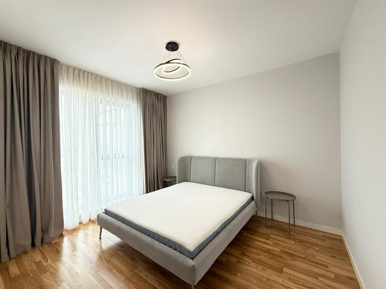 Apartament cu 3 camere decomandat în Străulești