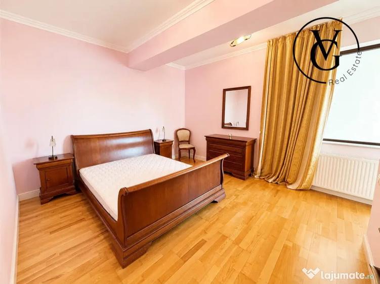 Apartament cu 3 camere semidecomandat în Central