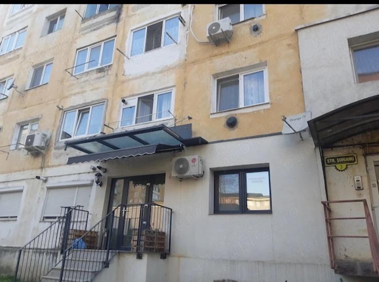 Garsonieră decomandată în Micro IV