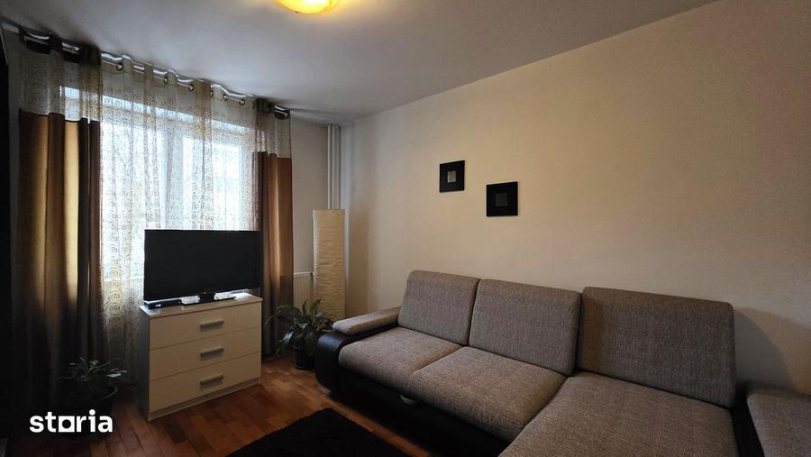 Apartament cu 4 camere, mobilat în Rahova