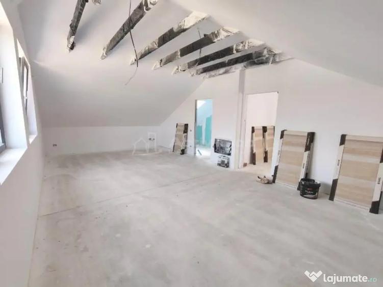 Casă cu 4 camere cu Teren 300 Mp în Prelungirea Ghencea