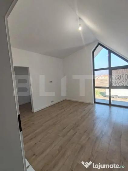 Casă cu 4 camere cu Teren 393 Mp în Urseni