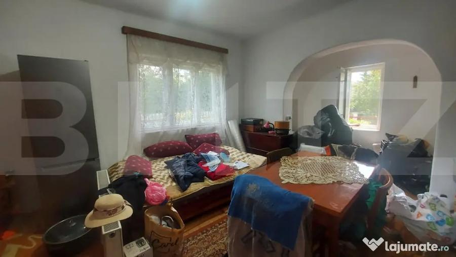 Casă cu 3 camere cu Teren 2800 Mp în Aninoasa