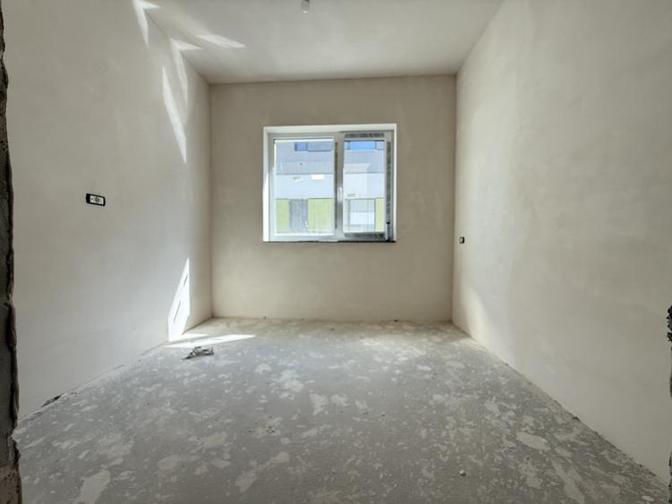 Apartament cu 2 camere decomandat în Giroc