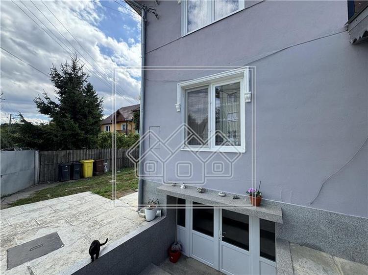 Casă individuală cu 6 camere cu Teren 950 Mp în Valea Aurie