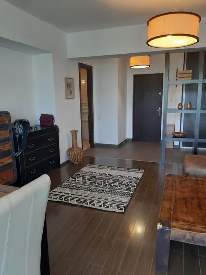 Apartament cu 3 camere decomandat în Plopilor