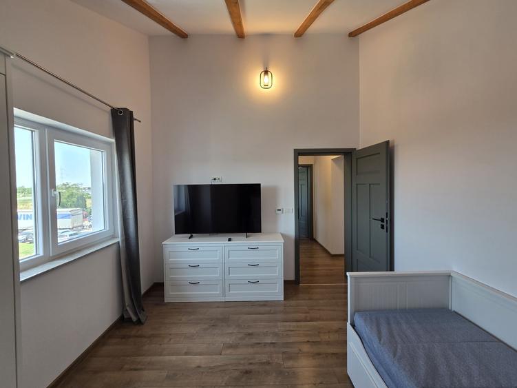 Apartament cu 2 camere decomandat în Dumbrăvița