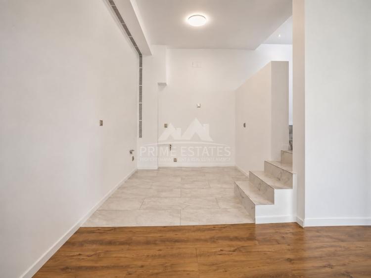 Duplex cu 5 camere cu Canalizare în Tunari