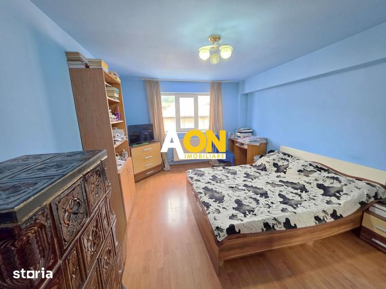 Apartament cu 3 camere în Gura Sohodol
