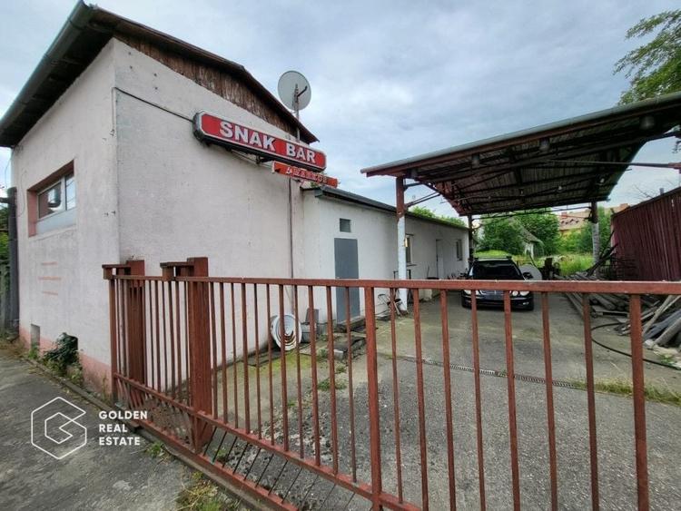 Casă individuală cu 6 camere cu Canalizare în Central