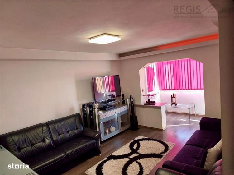 Apartament cu 3 camere decomandat în Tractorul