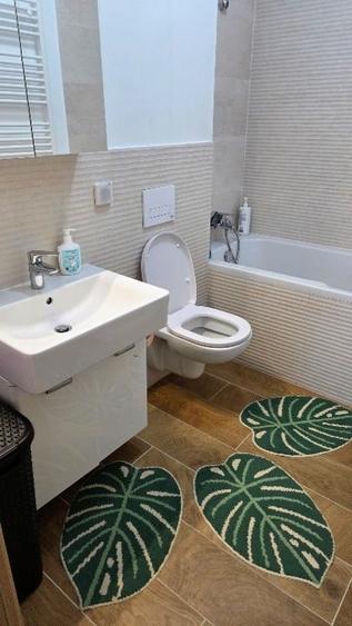 Apartament cu 4 camere decomandat, mobilat în Tineretului