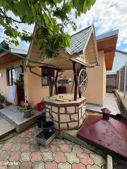 Casă cu 4 camere cu Teren 1141 Mp în Cașin