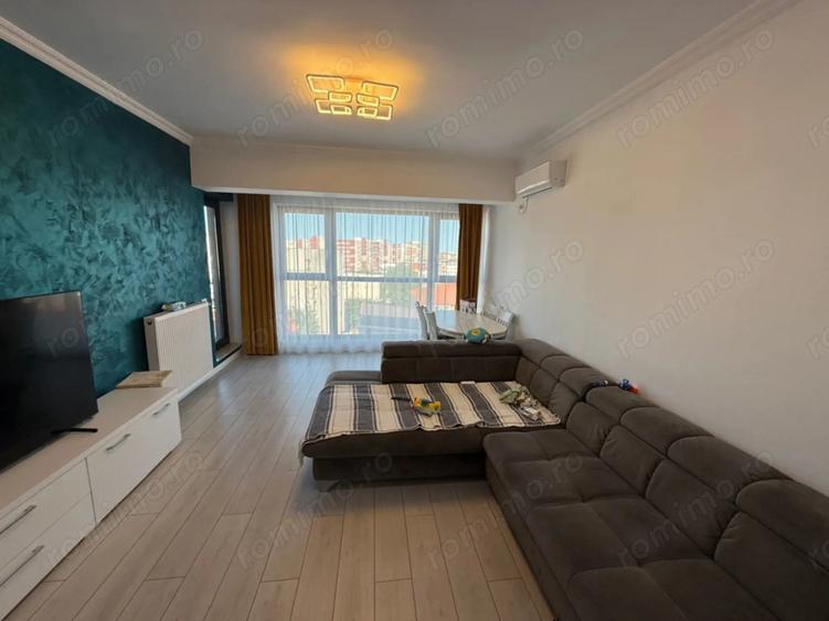 Apartament cu 3 camere decomandat, mobilat în Energia