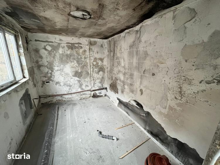 Casă cu 4 camere cu Teren 220 Mp în Chitila