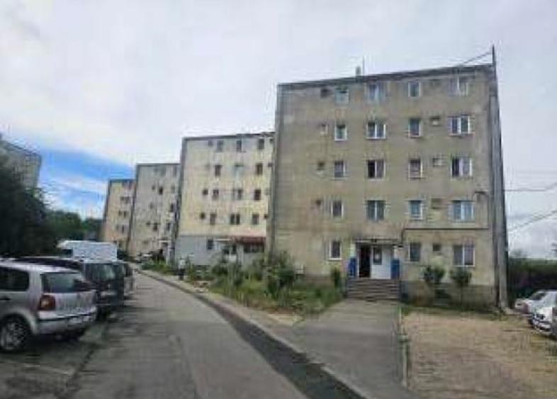 Apartament cu 3 camere în Aghireșu-Fabrici