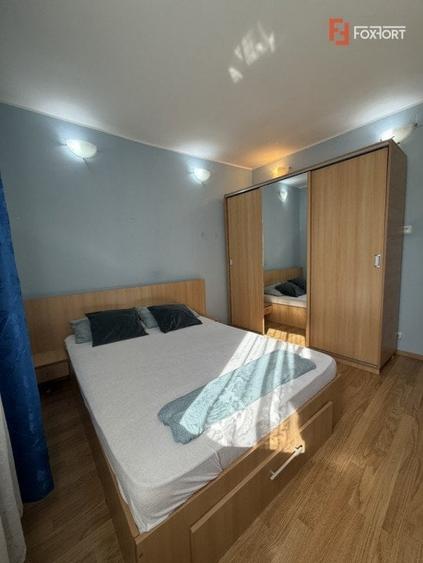 Apartament cu 4 camere semidecomandat, mobilat în Circumvalațiunii