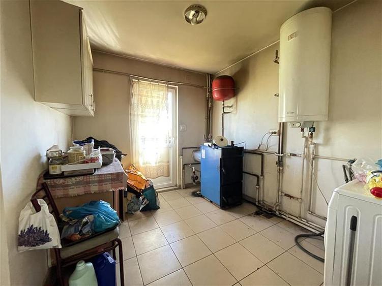 Casă individuală cu 4 camere cu Teren 430 Mp în Moara Domnească