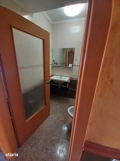 Apartament cu 4 camere în Central